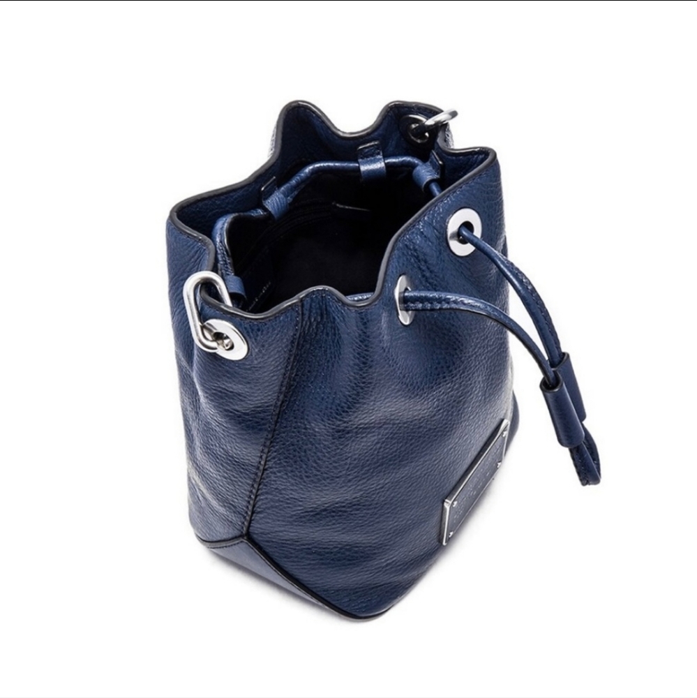 Marc by Marc Jacobs Too Hot to Handle Small Drawstring Leather Crossbody Bag - Picture 2 of 11